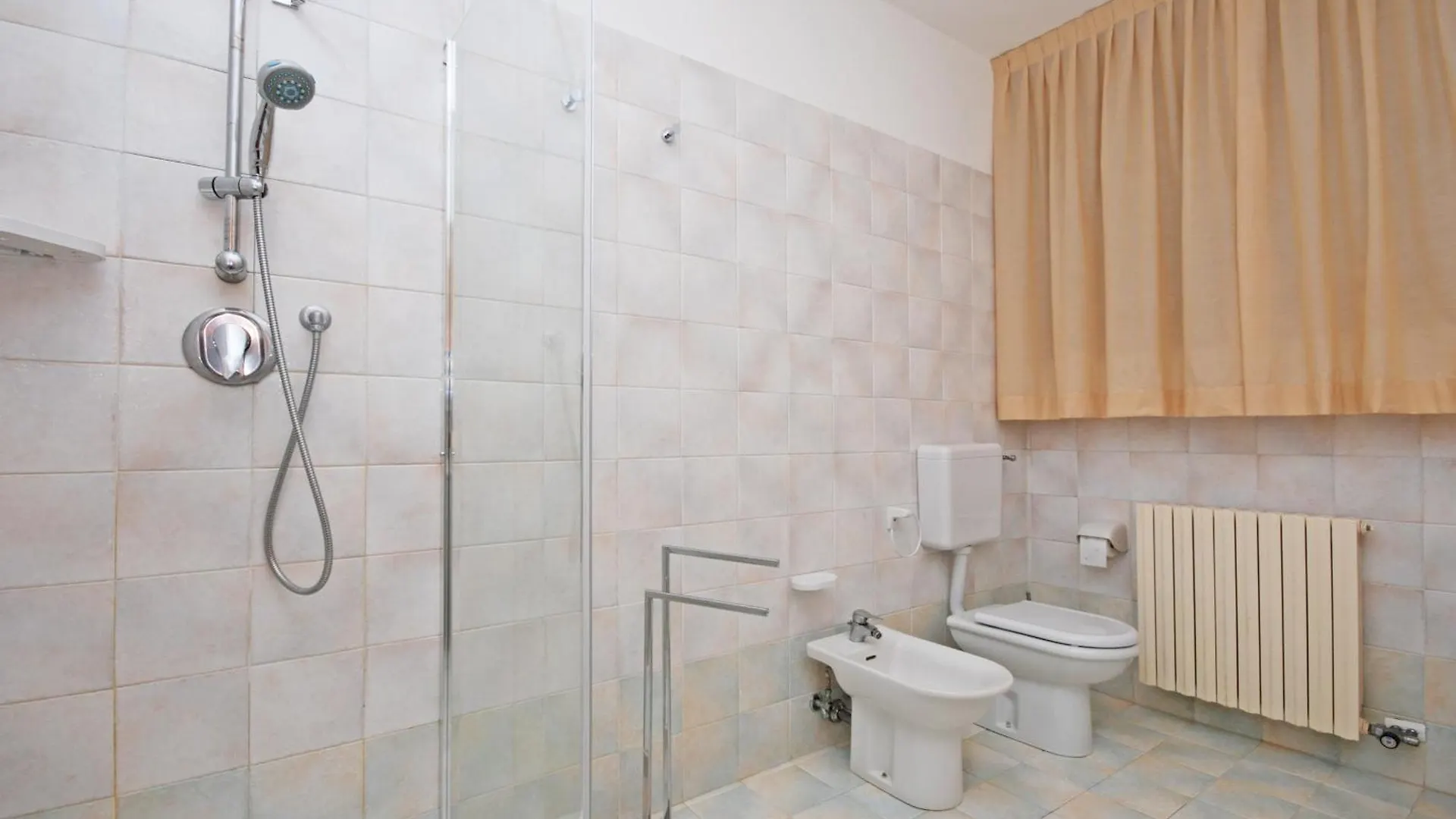 Corallo Cavallino Apartahotel